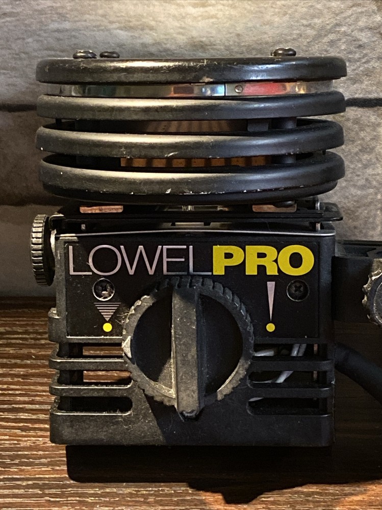 Lowel Pro-Light Focusing Flood Light Not Tested
