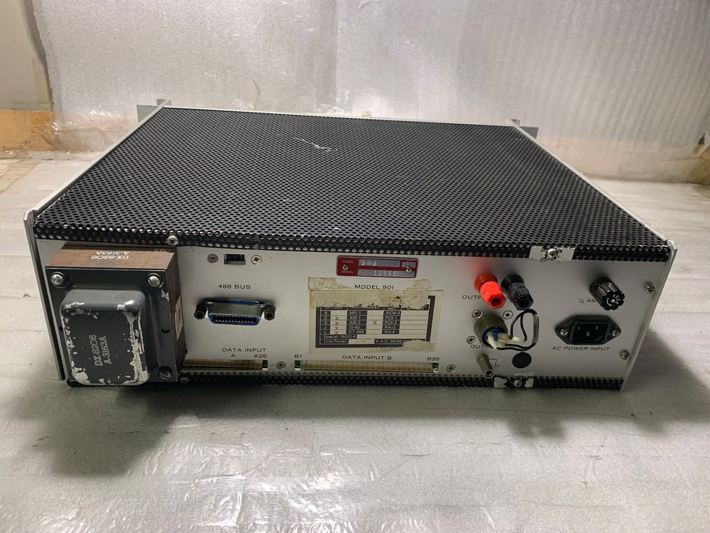 Electronic Programmable D.C Voltage standard 501 J w/ Power cord