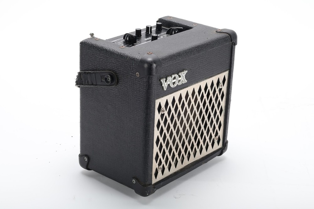 VOX DA5 Guitar Amplifier / Multi-Effects Processor - Fair Condition