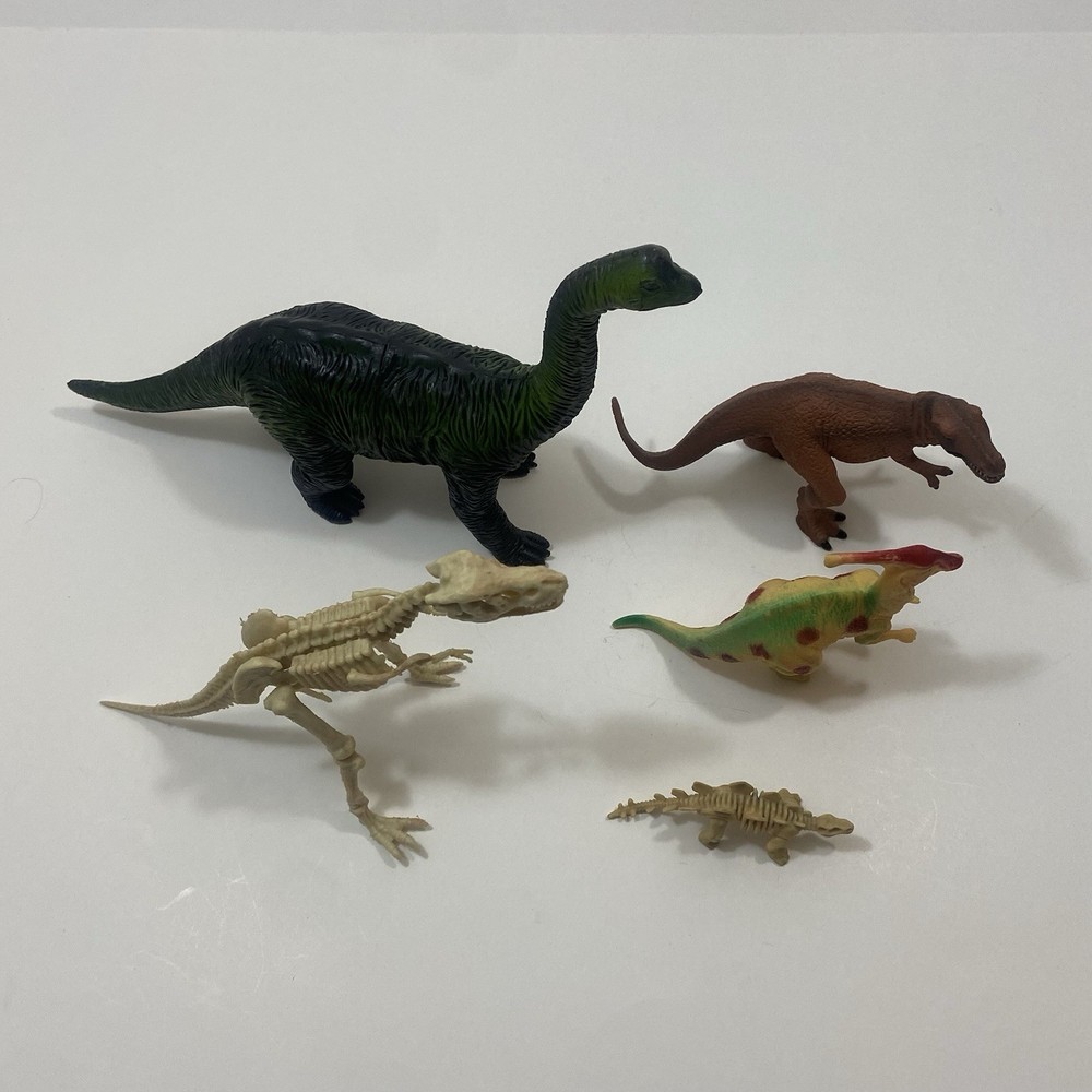 Six Dinosaur Toys Set
