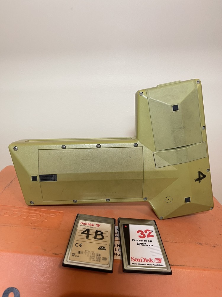 Vantage Leica SR399 Receiver + Leica CR344 Rugged Controller + Cables