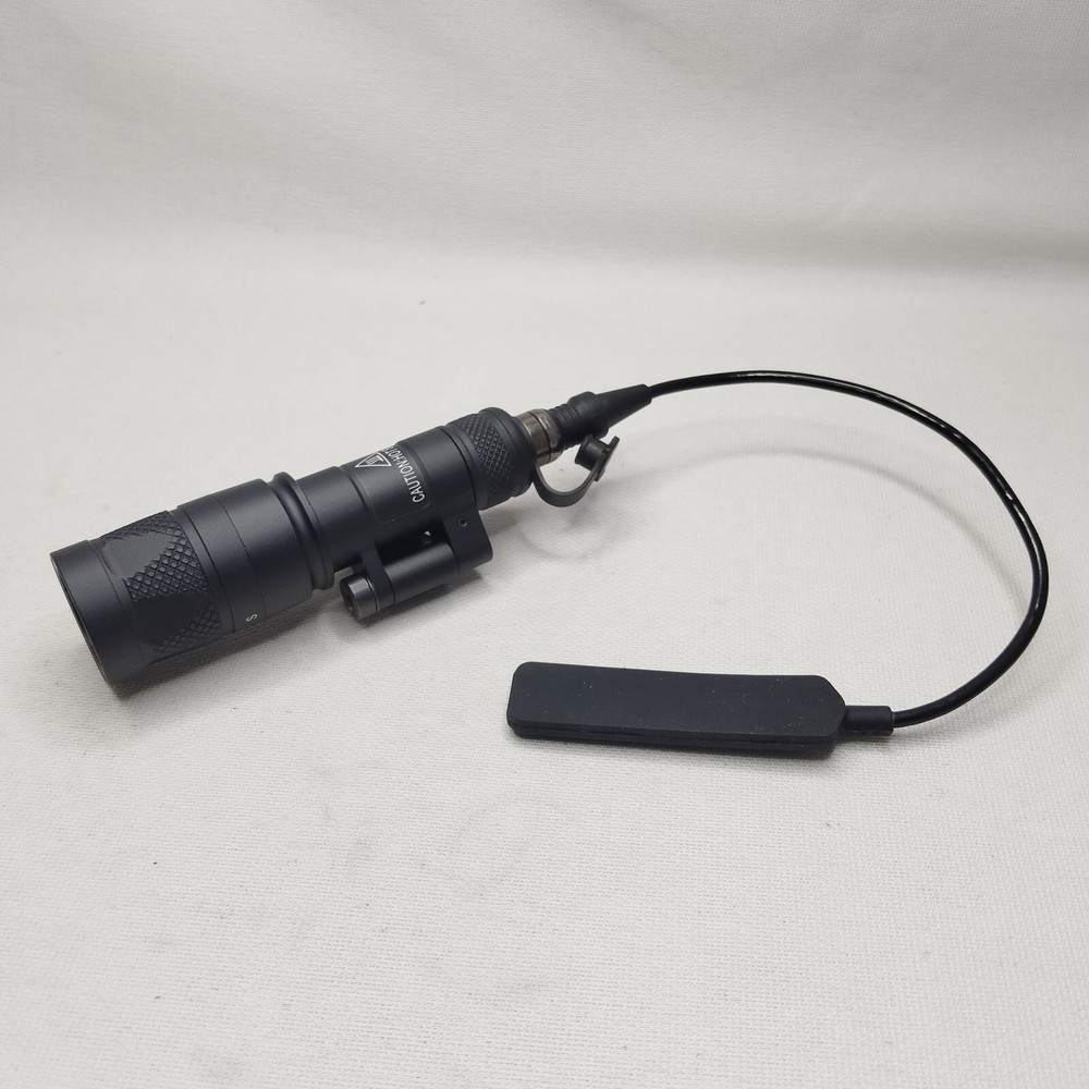 Tactical Weaponlight M340V LED Flashlight Constant White Light