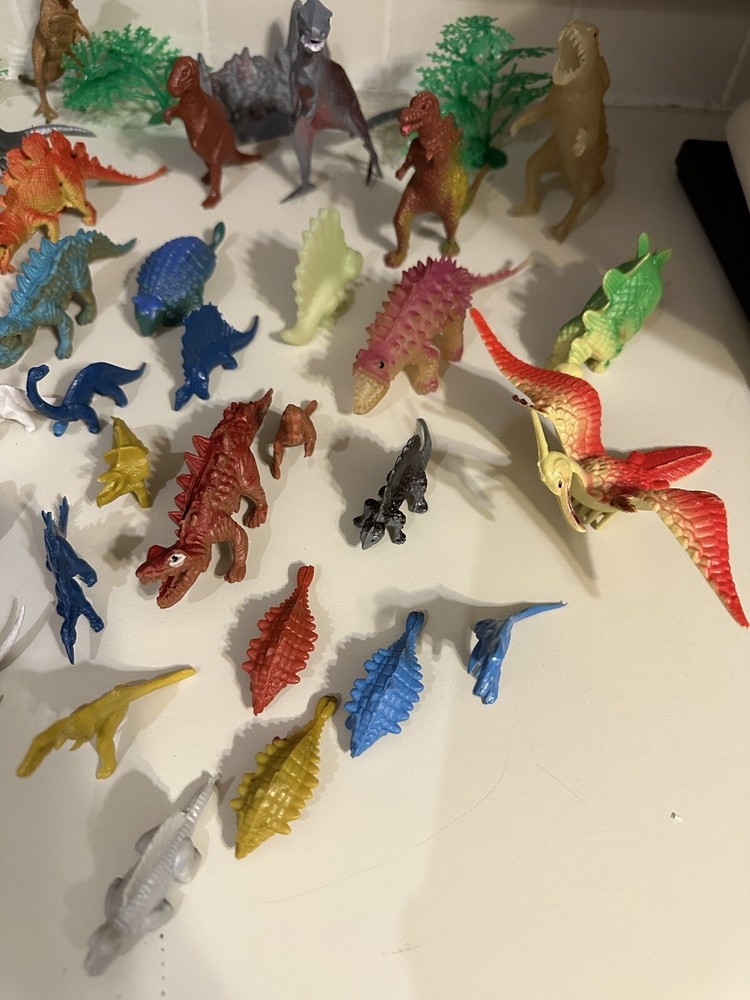 Lot Of 55 Miscellaneous Plastic Dinosaurs