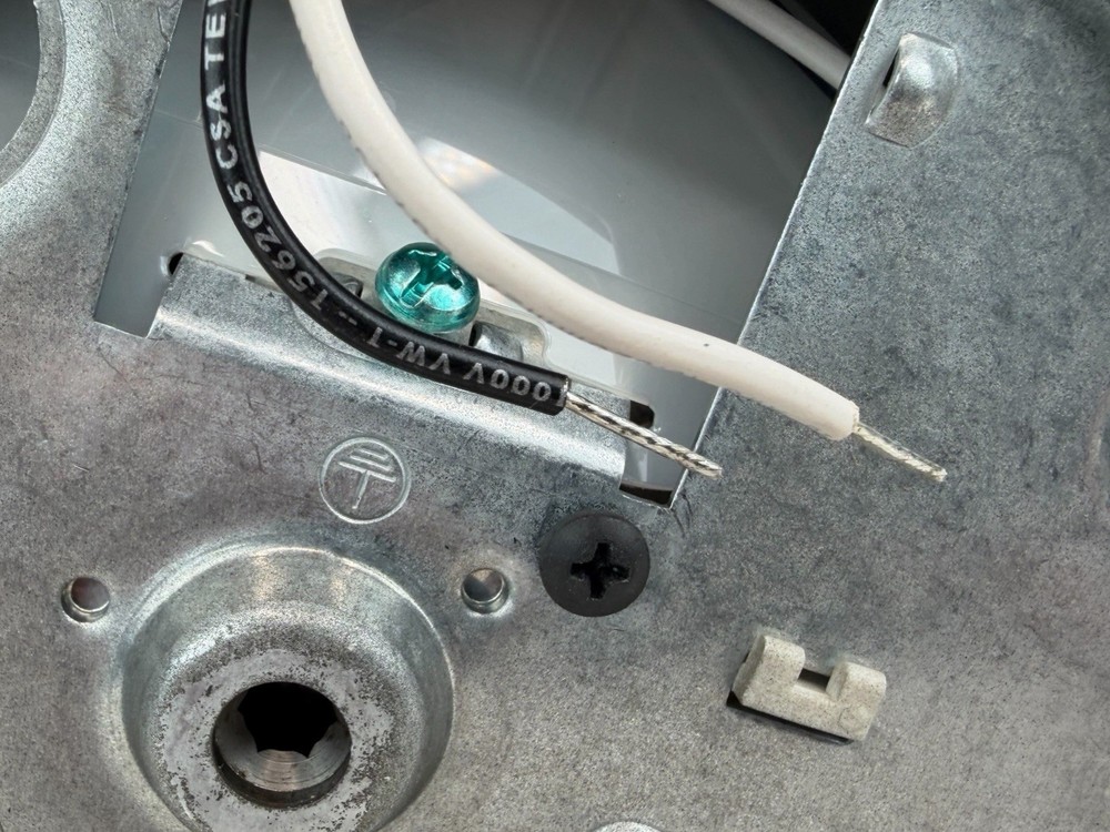 InSinkErator Badger 5XL Garbage Disposal 1/2 HP w/instructions