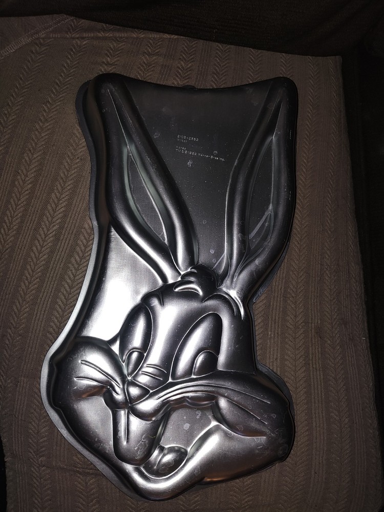 Bugs Bunny Cake Pan