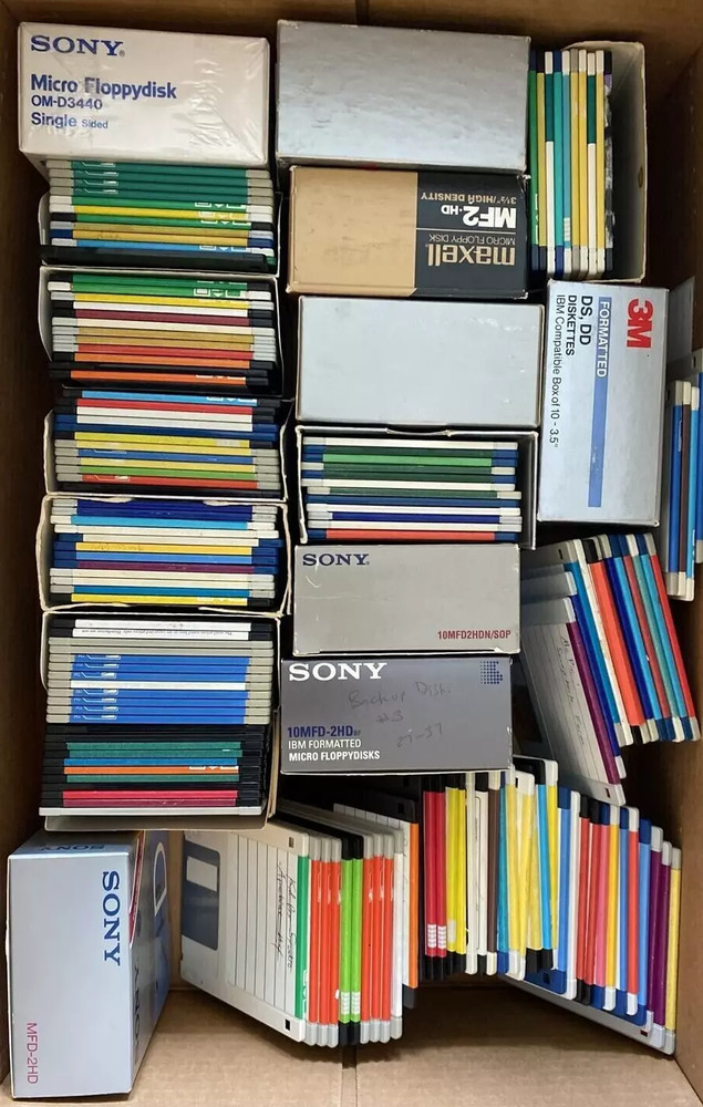 Used Random 20 Floppy Disks Diskettes 3.5" - Macintosh Formatted with Data