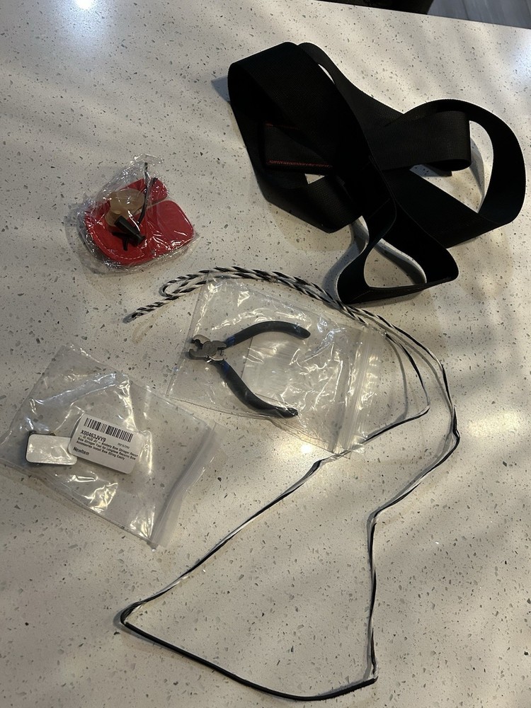 Legend Take Down Case 60" String Black/White with Arrows and More!