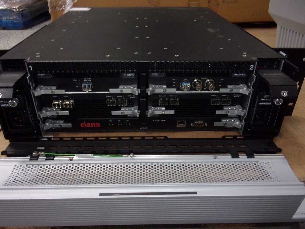 Ciena CN 2000 A-10-100-02 Storage and LAN Extension Platform SEE NOTES
