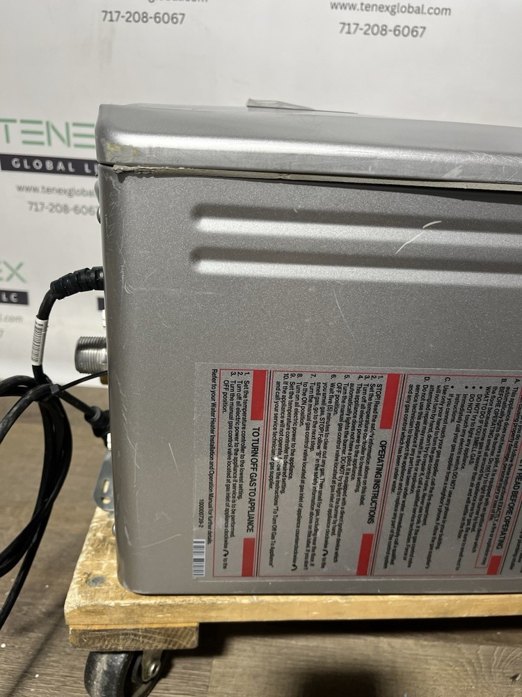 Rinnai RE140iP Indoor Tankless Water Heater 140k BTU Propane Gas (B-19 #1675)