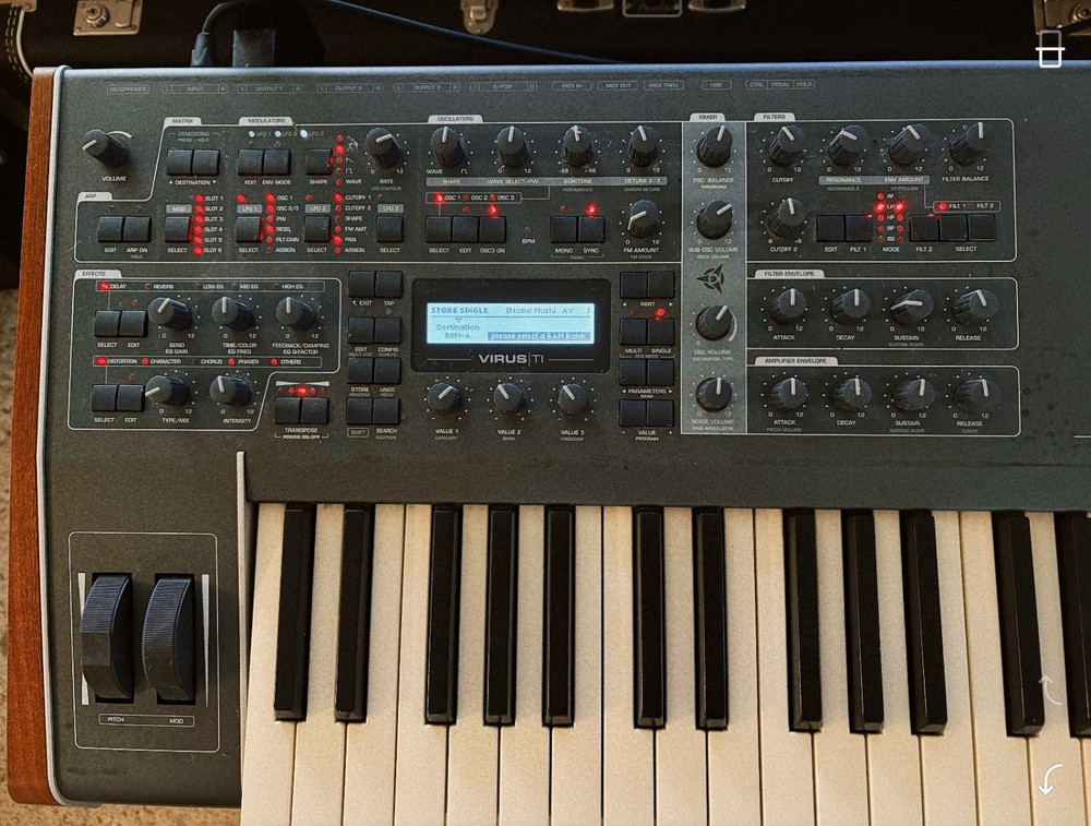 Access Virus TI 61-Key Virtual Analog Synthesizer Keyboard w/ Original Box