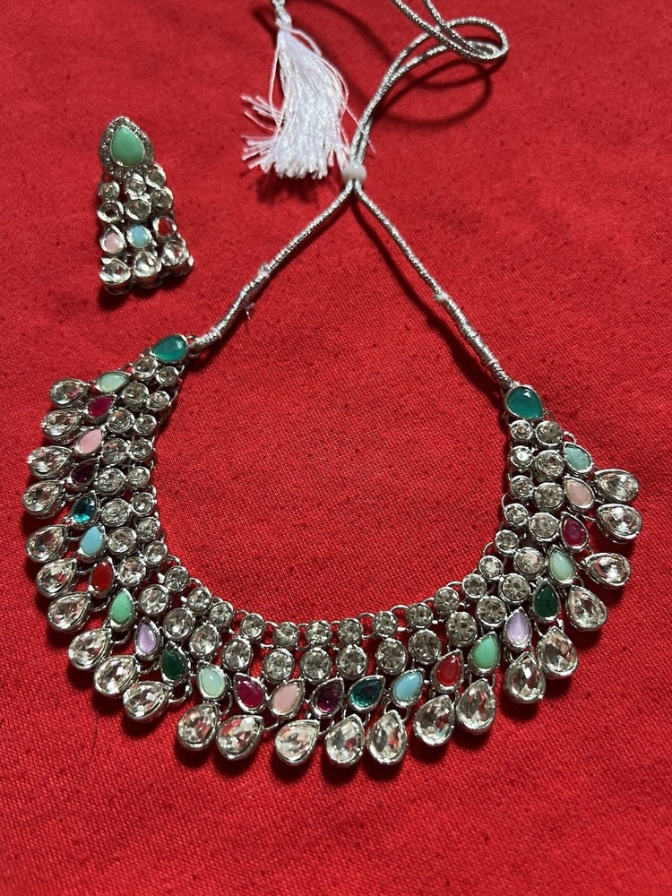 Women’s Necklace Set