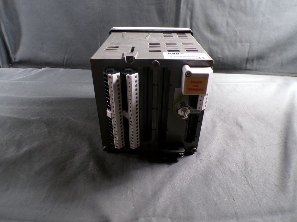 ABB SCREENMASTER SM1000 VIDEOGRAPHIC RECORDER **UNTESTED