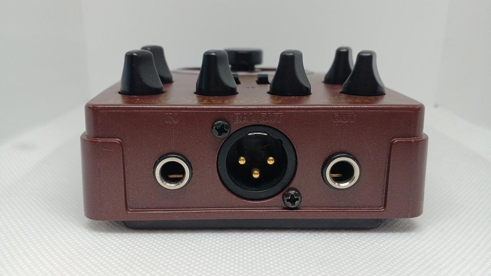 BEHRINGER ACOUSTIC ADI21 effector