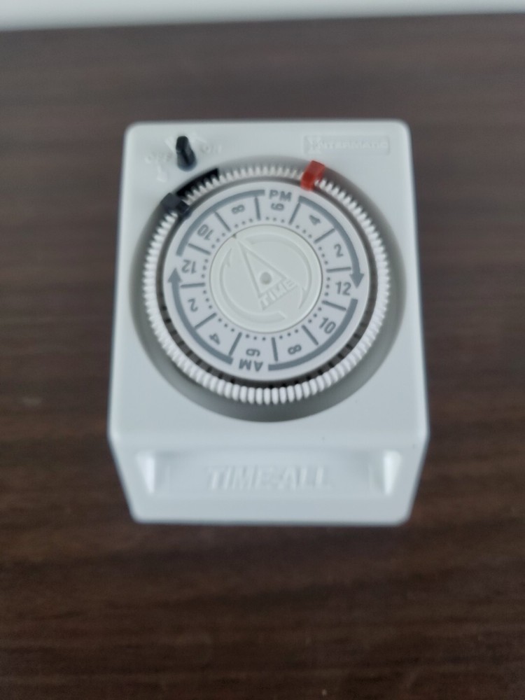 Intermatic 24 Hour Lamp & Appliance Timer 1 On/Off Setting SB111