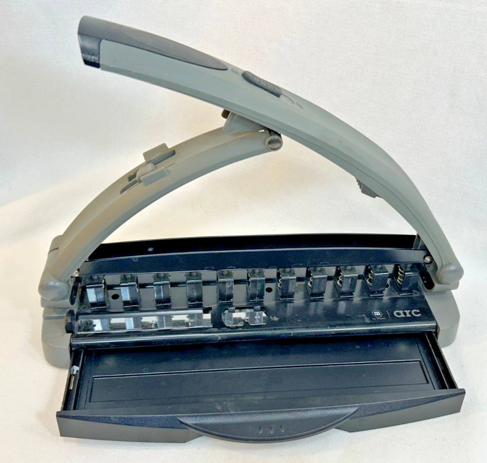 Staples ARC System Desktop Paper Punch 8 Sheet Capacity 11 Hole