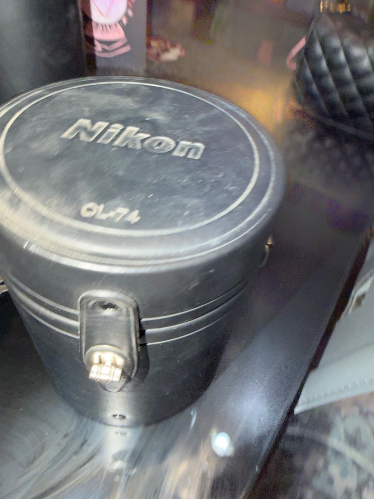 camera lenses for nikon medium size and large there is damage on larger end