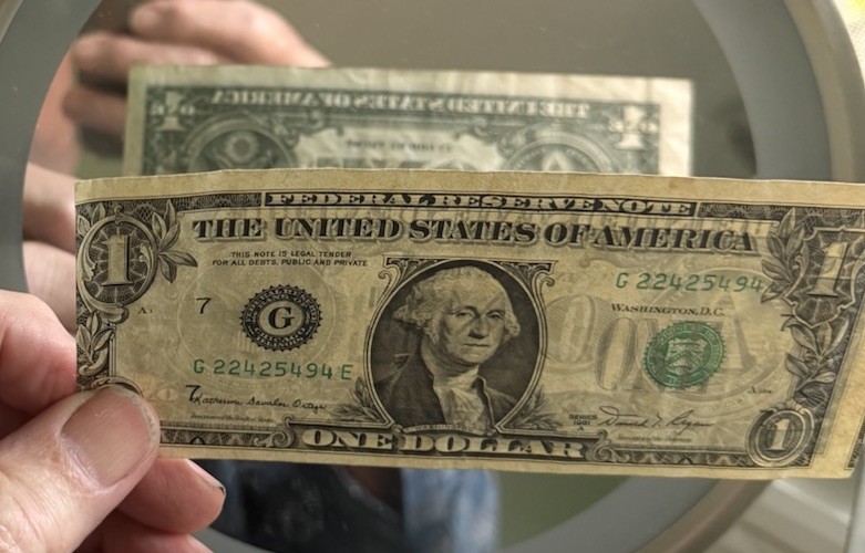 1981 A One Dollar Federal Reserve Note ERROR -Miscut / Misaligned Front Printing