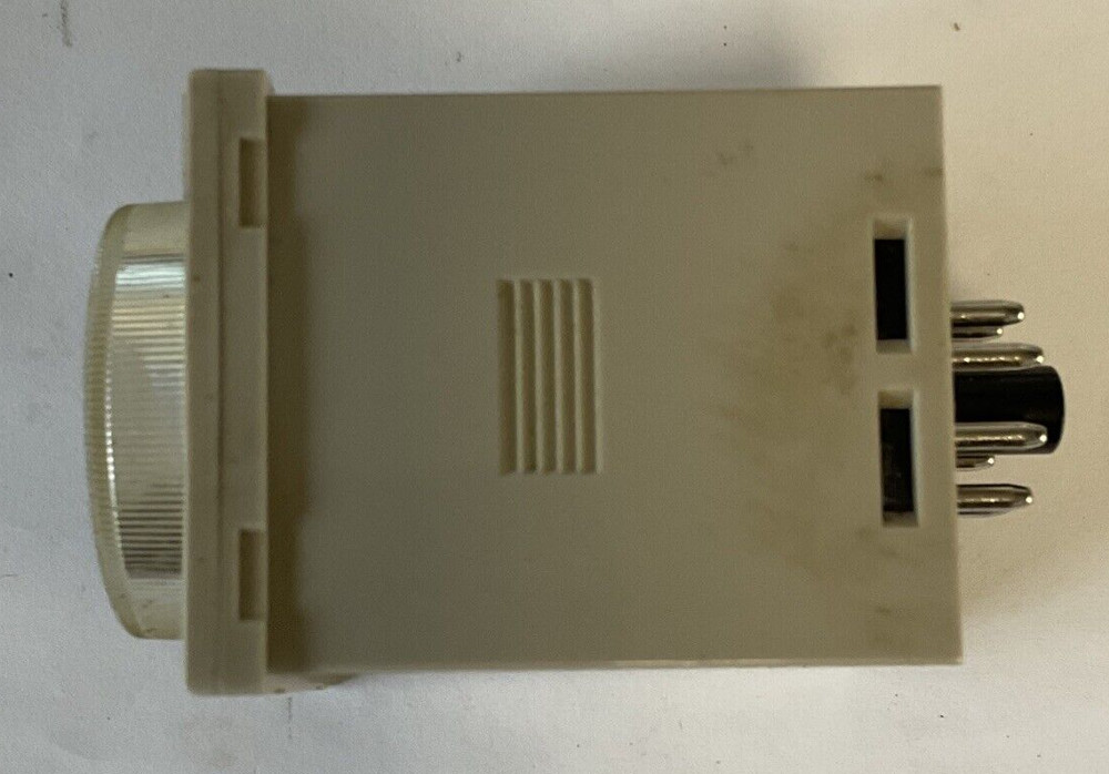 OMRON H3CR-A8 TIMER RELAY 250VAC 48VDC