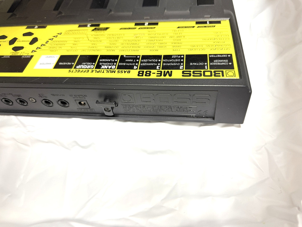 Boss ME-8B Bass Multiple Effects Pedal Used, Good Condition