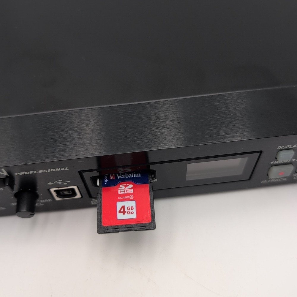 Denon Solid State Recorder DN-F450R Rack Mountable READ SCREEN DISPLAY ISSUES