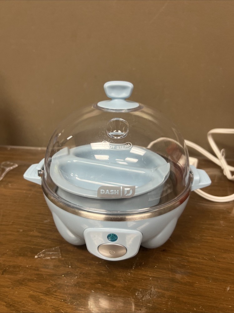 DASH Ultimate Deluxe Egg Cooker 6 Egg Capacity With Box