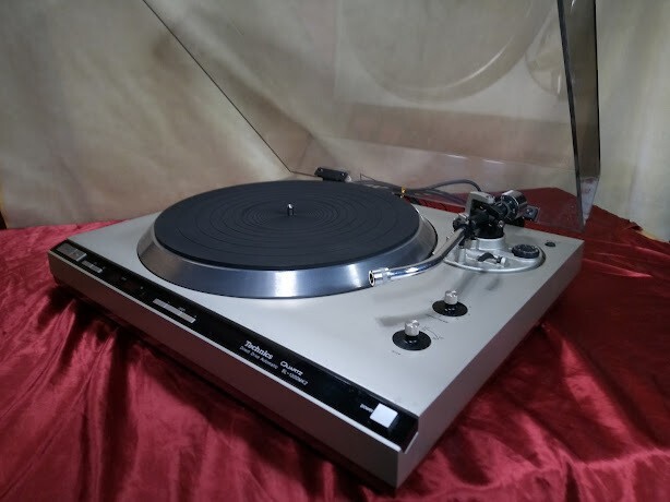 Technics SL-1300 MK2 Fully Automatic Direct Drive Turntable