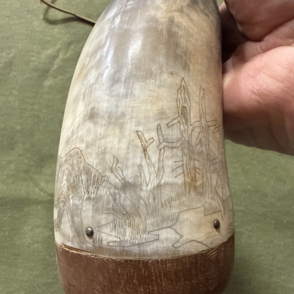 Scrimshaw Muzzleloading Black Powder Powder Horn With Leather Strap