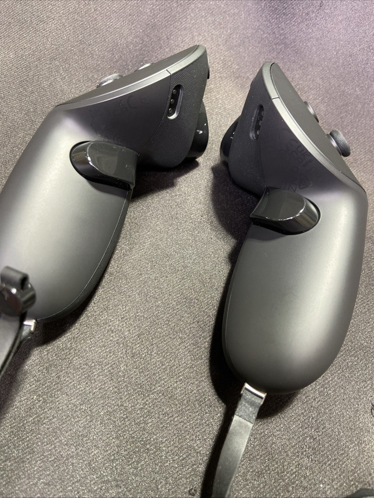 Meta Quest Pro Controllers With Compact Charging Dock