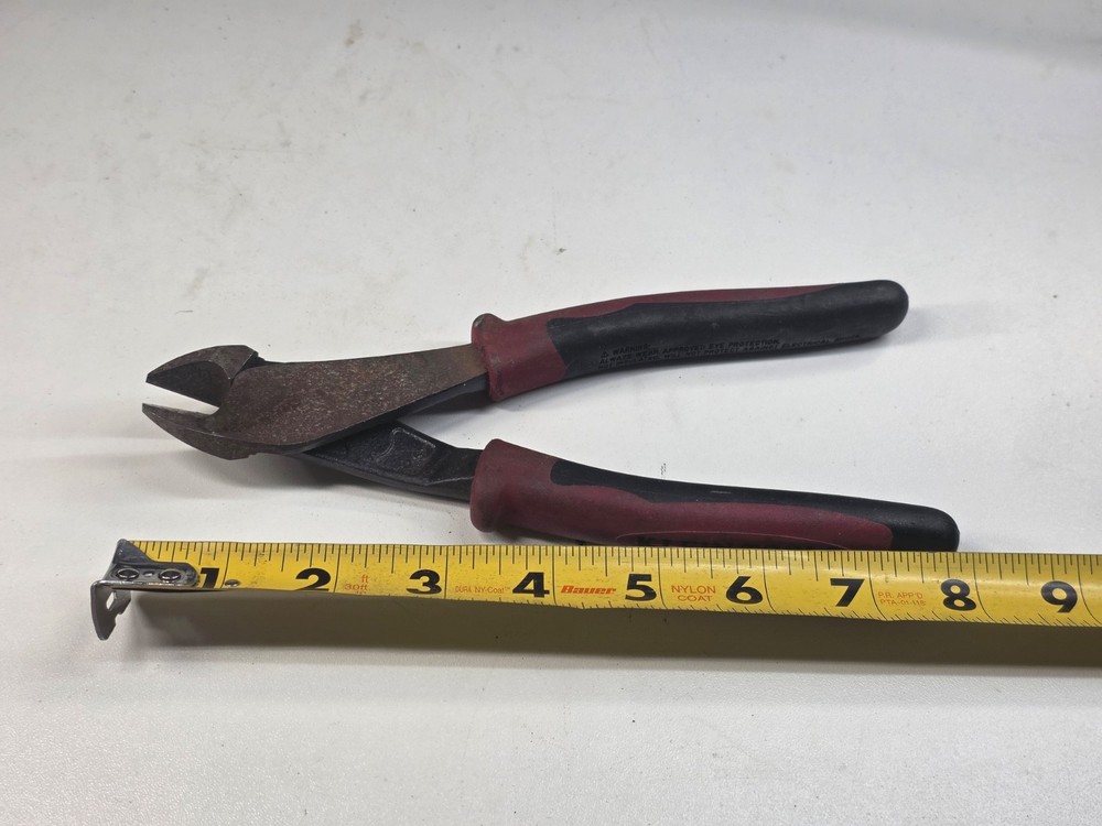Klein Tools J248-8 Cutting Pliers 8" Journeyman High Leverage Diag Angle
