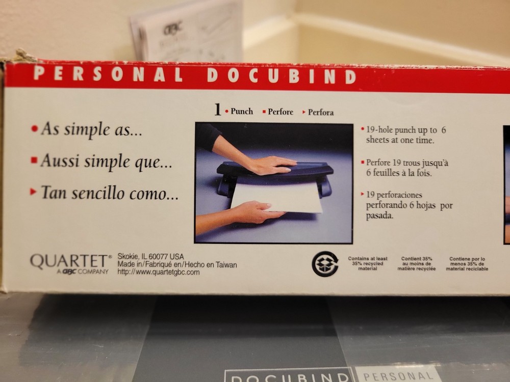 GBC DOCUBIND PERSONAL PRESENTATION BINDING SYSTEM w/ PARTIAL BOX OF SPINES