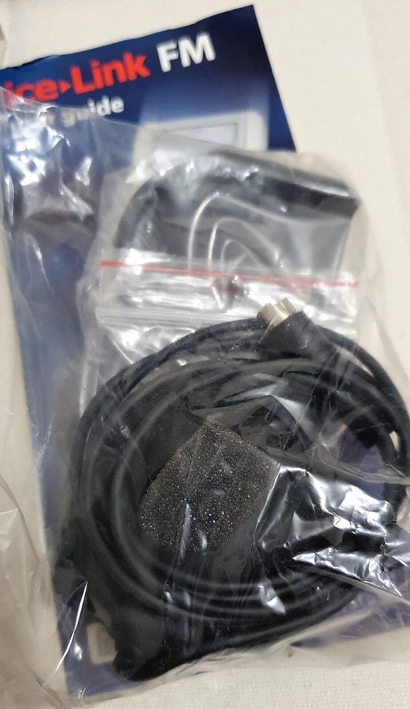 Dension 7137242 - Ice Link - Universal iPod Interface with FM Modulator.
