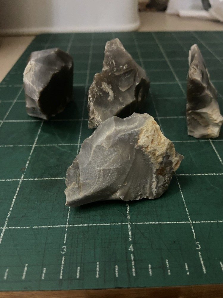 10.72oz 4 pc Georgetown Flint Texas Chert Rock Quality Knapping Fire Making