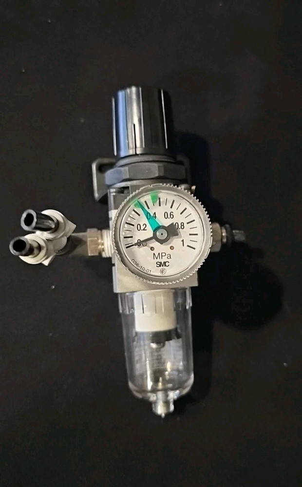 SMC AW2000-02BG filter / regulator With Dial Indicator- Free Shipping