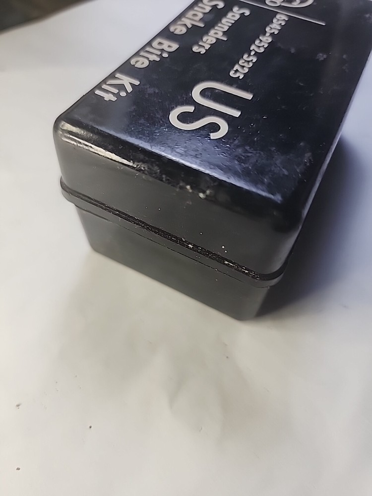 Vintage U.S. Military MSCO SAUNDERS Snake Bite Kit