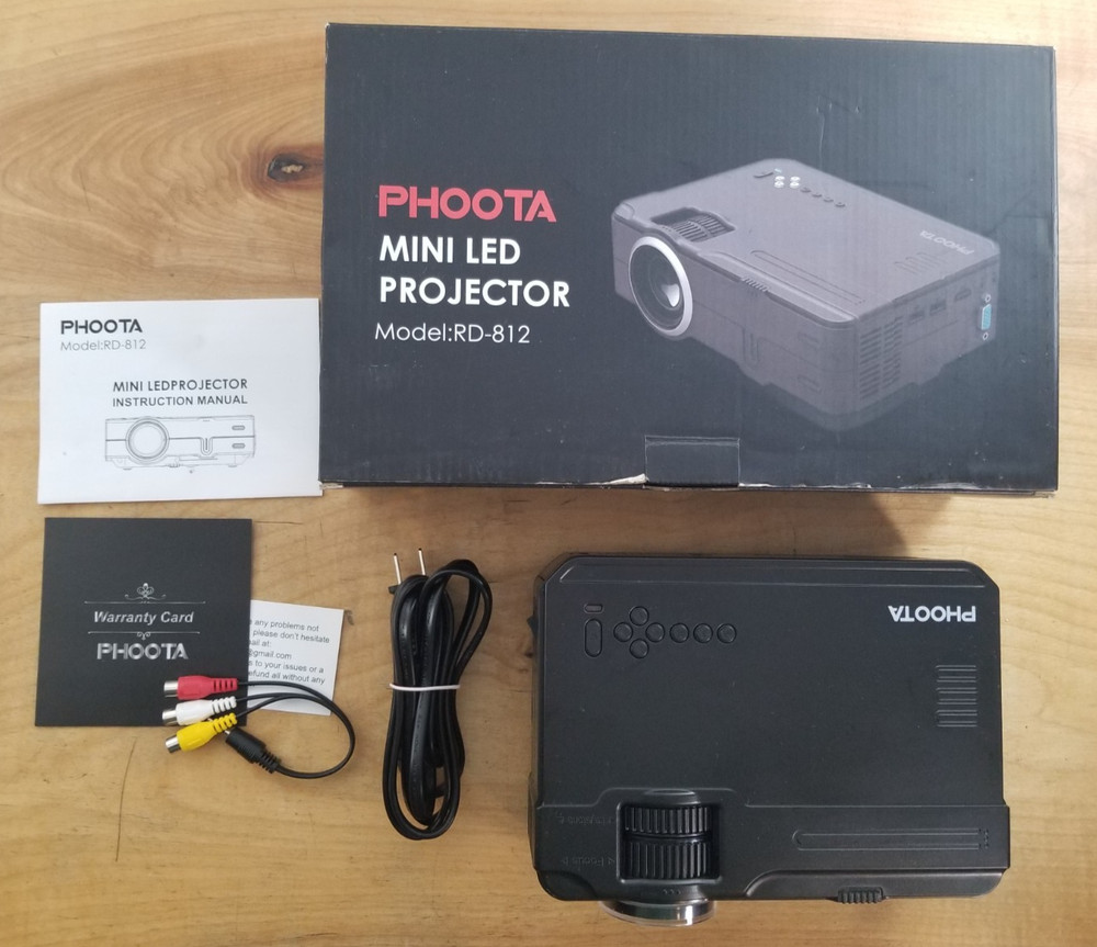 PHOOTA Mini LED Projector Model RD-812