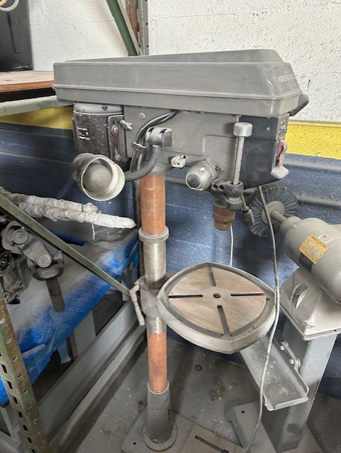 PORTER-CABLE 8 -Amp 12 -Speed Floor drill press PCB660DP