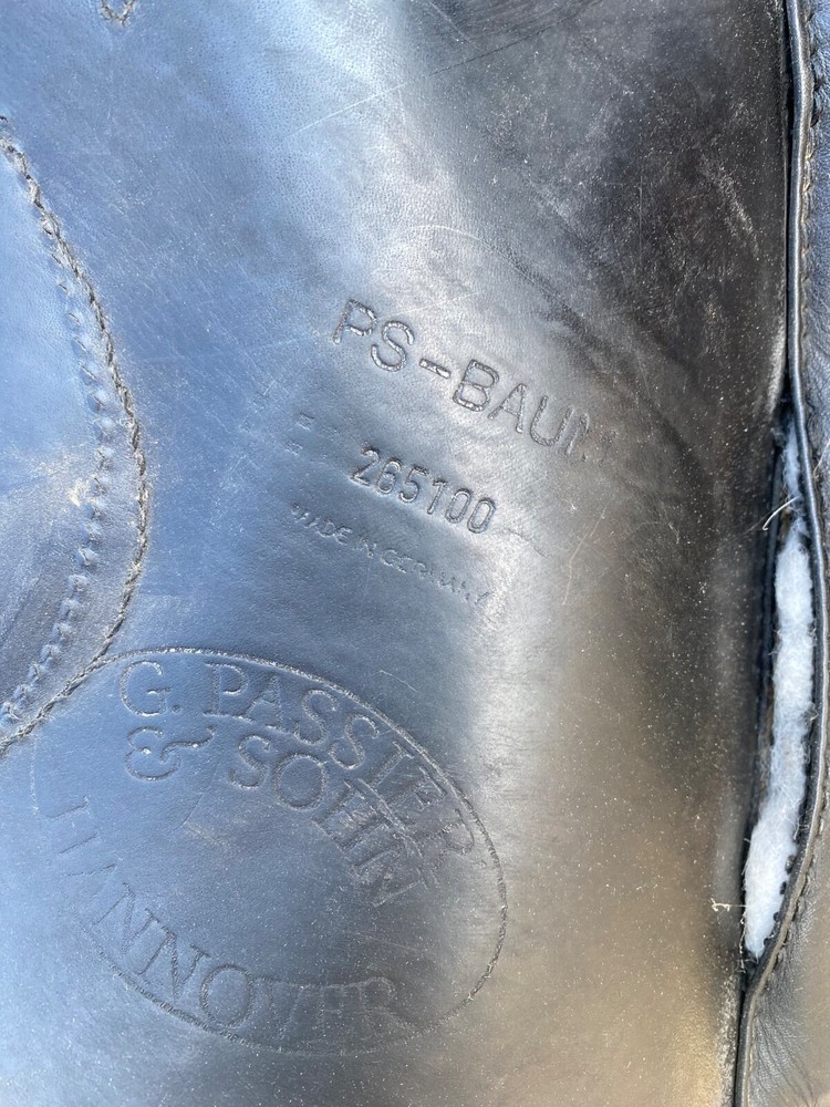 18” Passier military jump saddle saddle