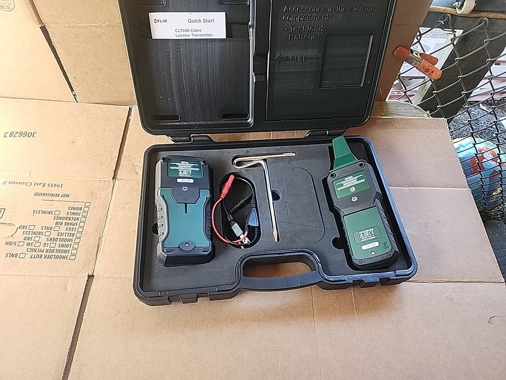 Extech CLT600 Advanced Cable Locator And Tracer Kit