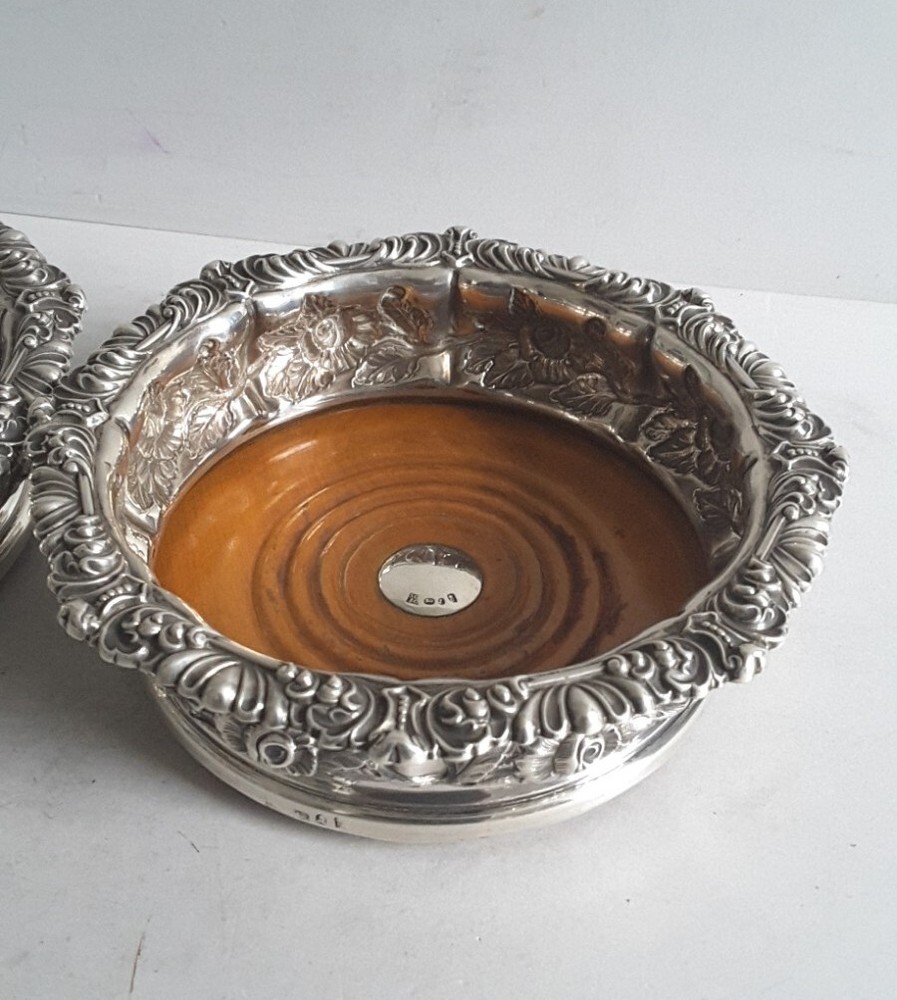 GOOD PAIR GEORGIAN ANTIQUE SOLID SILVER BOTTLE COASTERS. SHEFF. 1823.