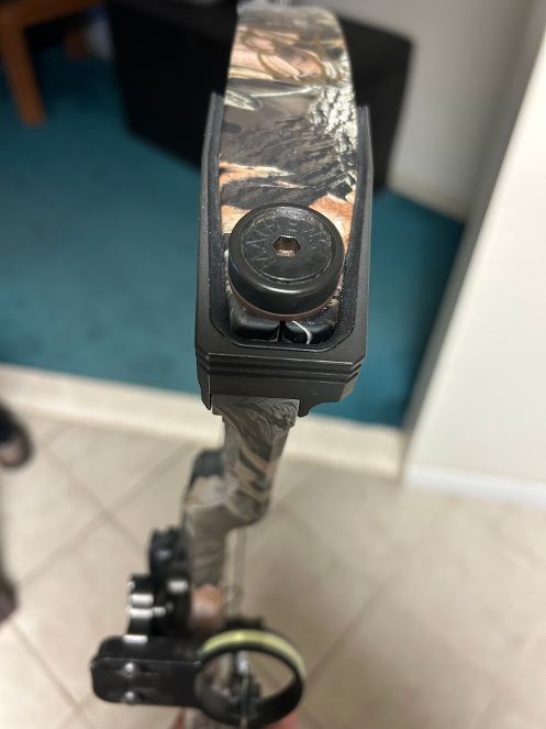 MATHEWS SWITCHBACK XT 70LB 26.5" DRAW 60-70 lbsCOMPOUND BOW RH