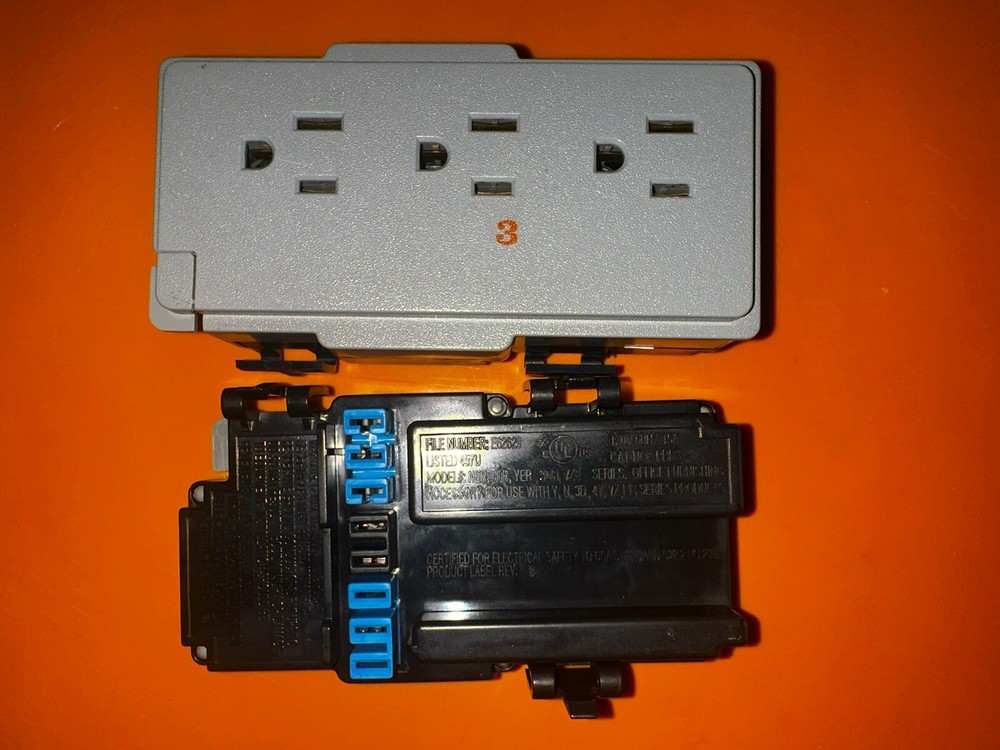 Haworth Tri-plex Receptacles Circuits 1, 2, 3 Plz Specify - (Premise, Compose)