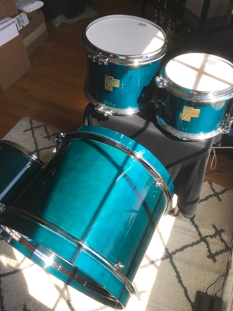 Arbiter AT ‘Advanced Tuning’ Teal Blue Drum Kit