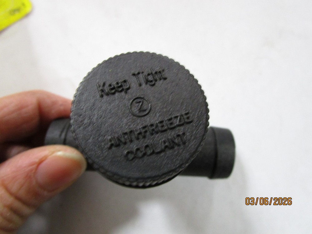 Engine Coolant Flush Needa 47120 (package rough)