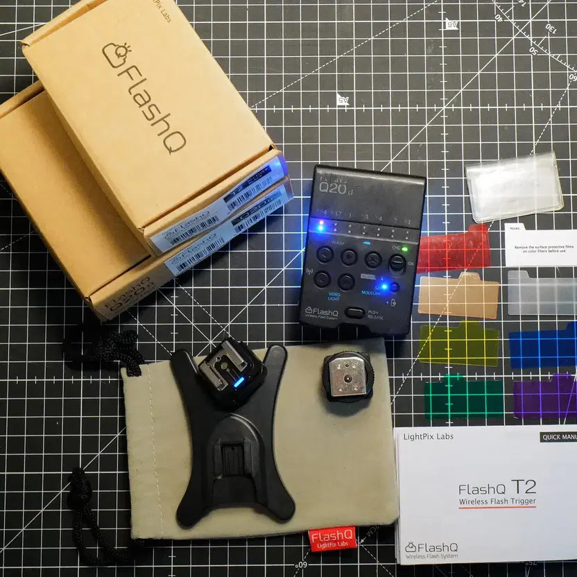 LightPix Lab FlashQ Q20 ii +Extra Receiver Camera Flash