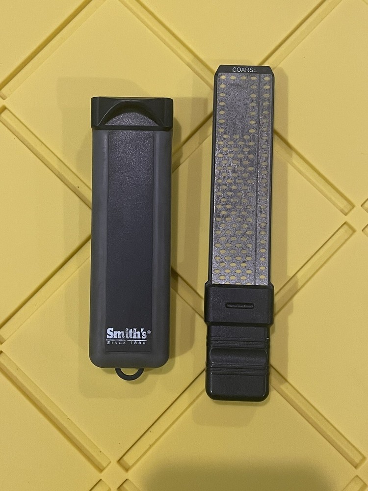 Smith's Knife Sharpening Stone Fine & Coarse w/Case