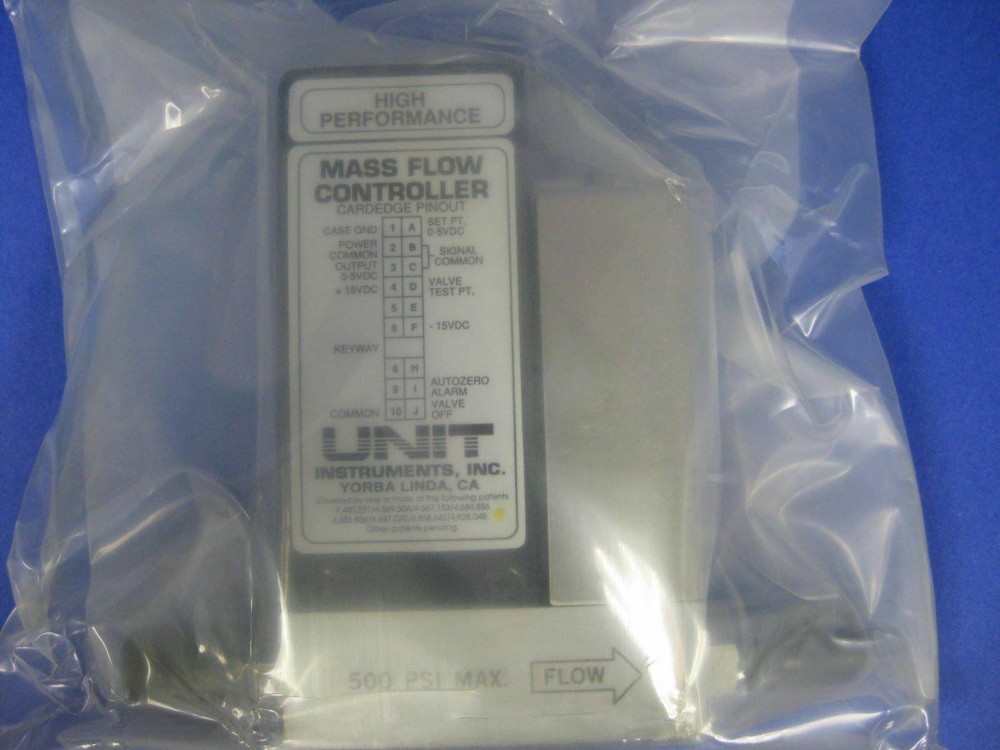 Unit UFC-1100A Mass Flow Controller, He, 20 SCCM, Refurbished