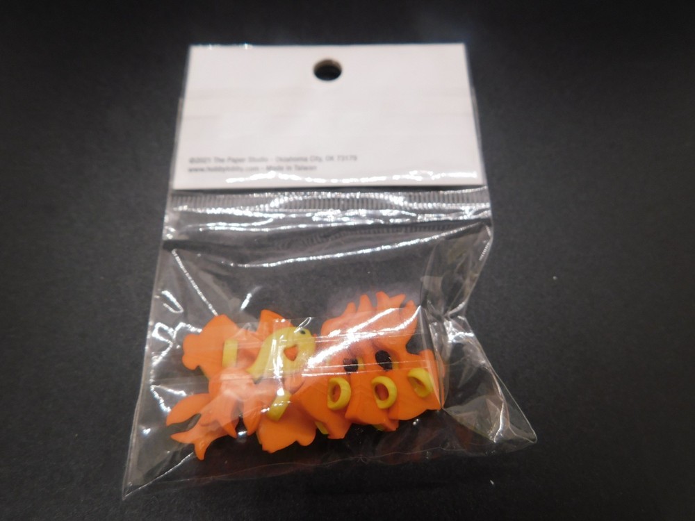 The paper studio Gold Fish Shank back buttons 6pc
