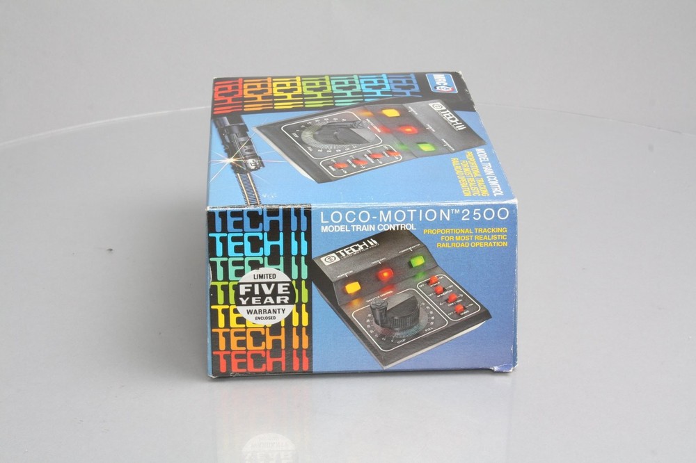 MRC 2500 HO Scale Loco-Motion Tech II Model Train Control LN/Box