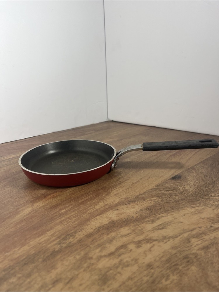5.5” Small Red Pan