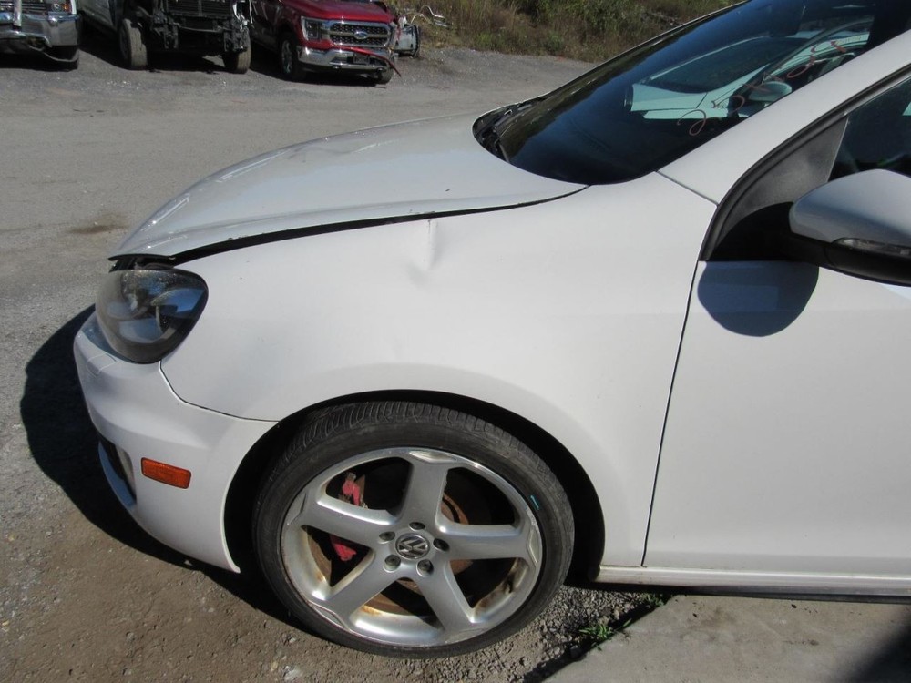 GTI 2010 Glove Box 1075849